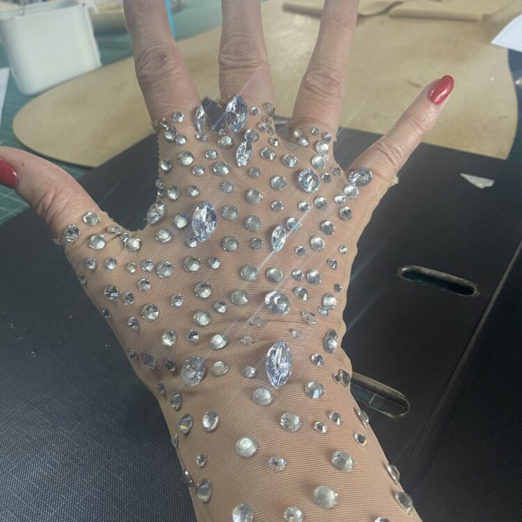 Fingerless Crystal Gloves (One Size) - Crystal