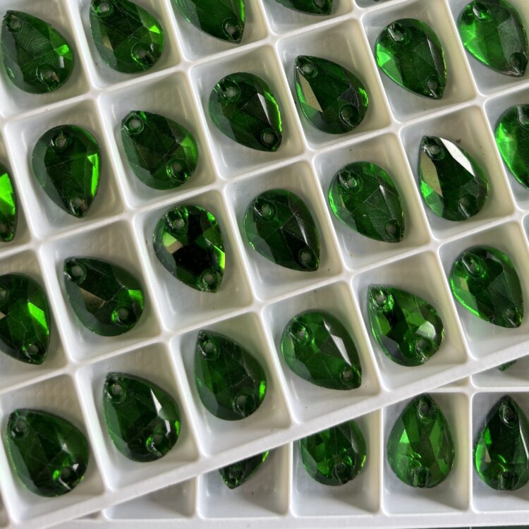 Pear Drop Flat Backs Sew-On - Parrot Green