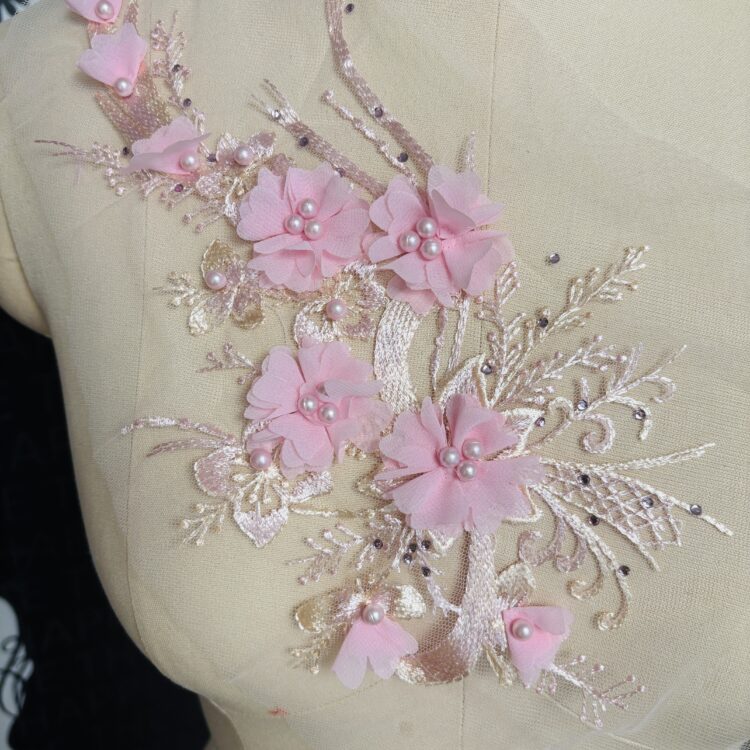 Sarah Applique floral pearl 12.5" x 6" baby pink