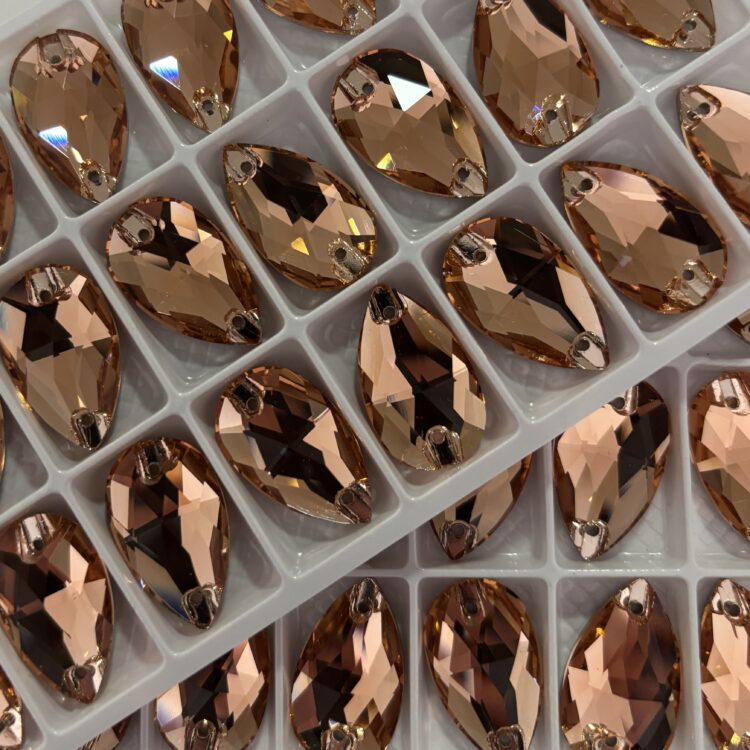 Pear Drop Flat Backs Non - Hotfix- Sew on Peach Fizz 13 x 22mm