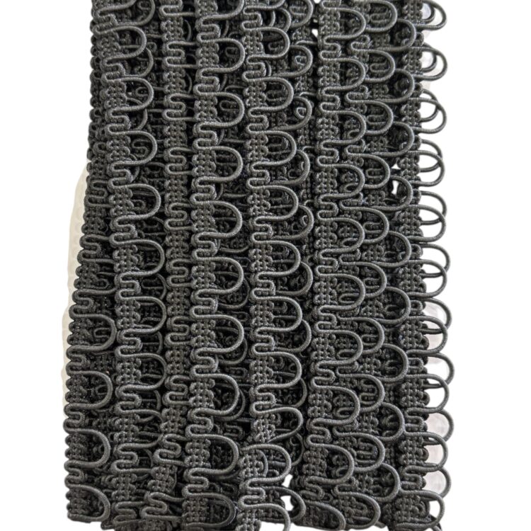 Bridal Button Looping Black