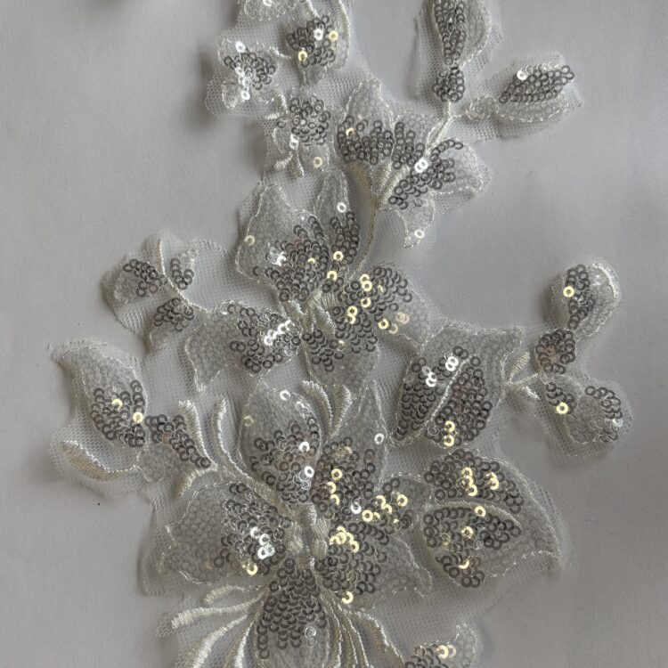 Sequin sew on flower vine (30cm x 15cm)-white/silver