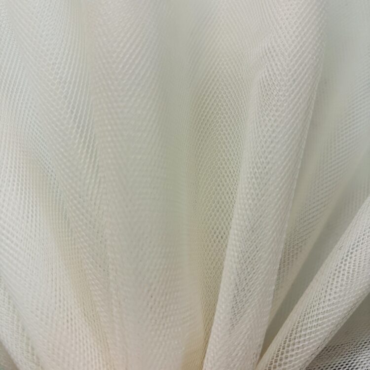 Italian Net (Contains Formaldehyde, 150cm Wide) - Avorio (Ivory) , 60 Denier