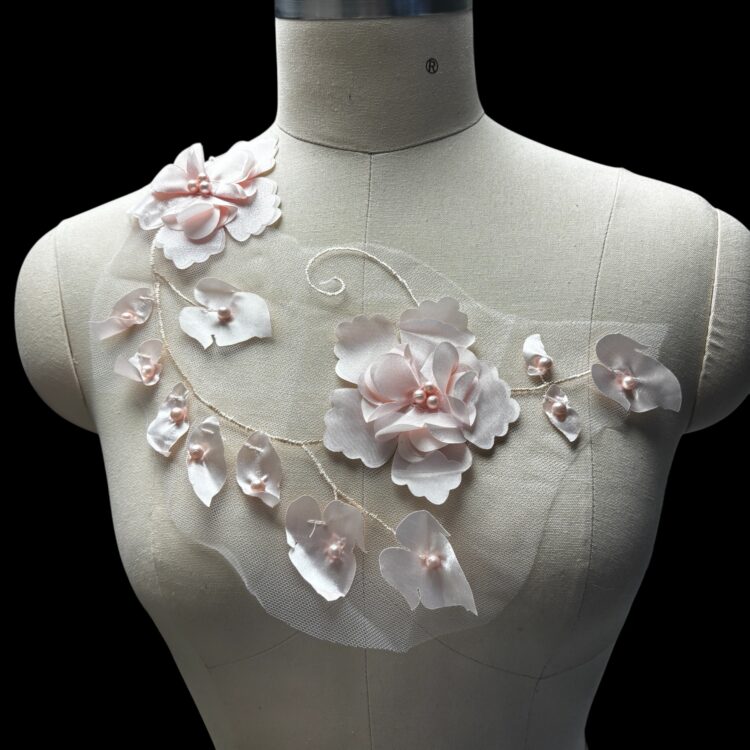 Pretty Pearl 3D applique - Baby Pink - various sizes