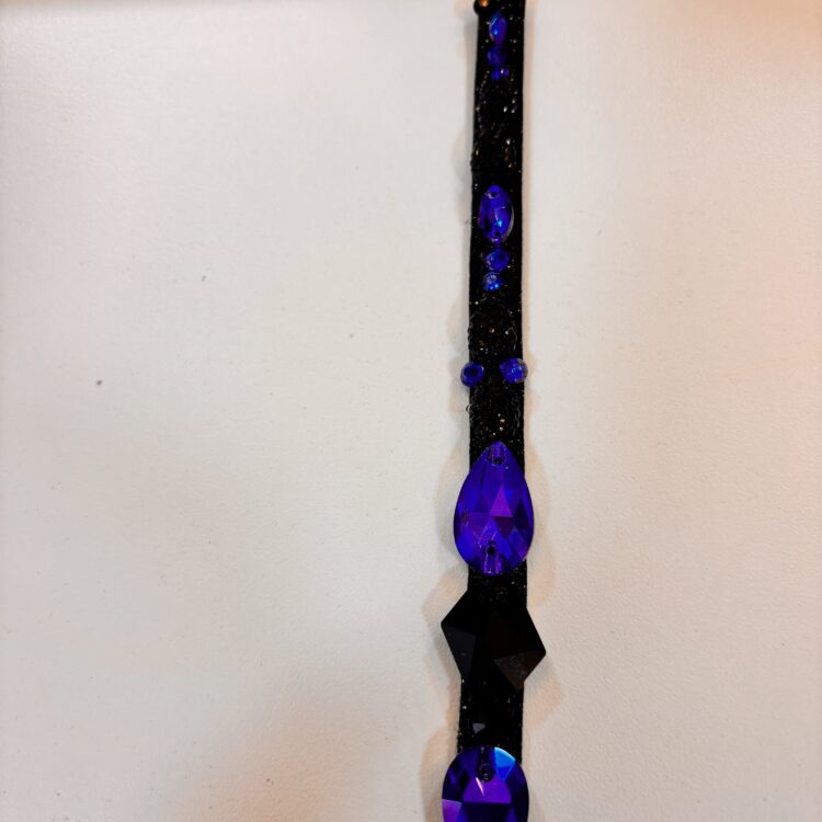 Sparkling rhinestone hair strip