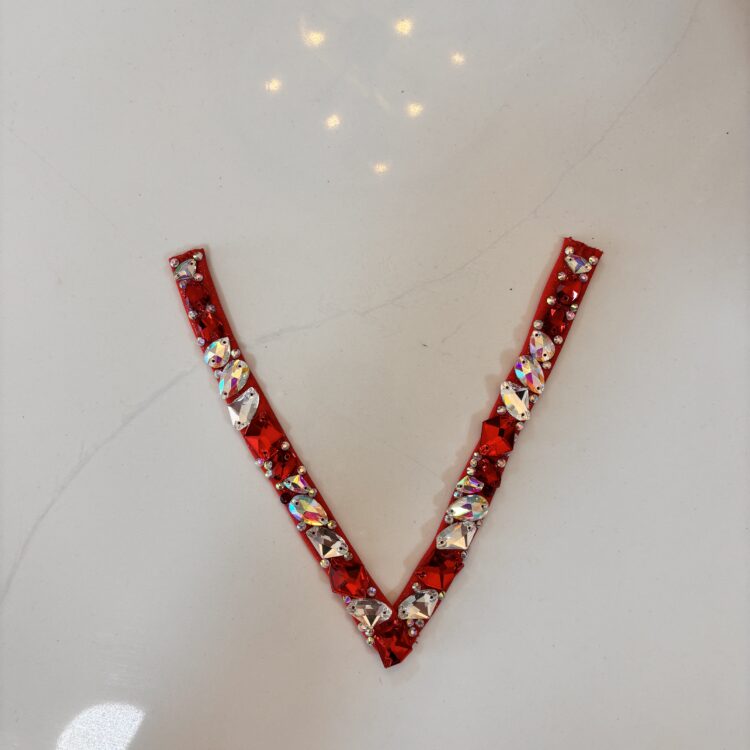 Sparkle V hair accessory - Red  -AB - Clear  mix