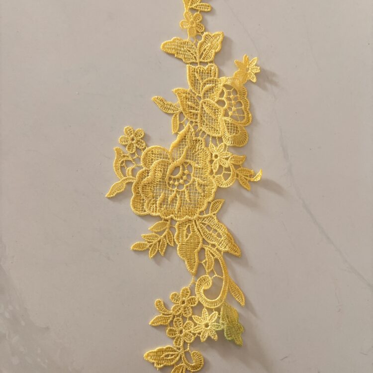 Pastel Yellow -floral trail - 11.5" x 4"